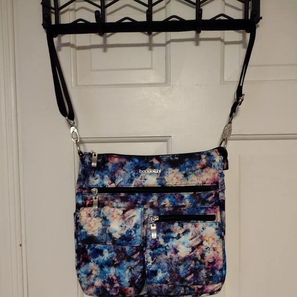 Modern Everywhere slim crossbody NWOT - Picture 1 of 4